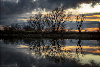 Evening Dawn / ***