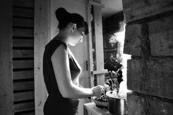 Hostess / ***
