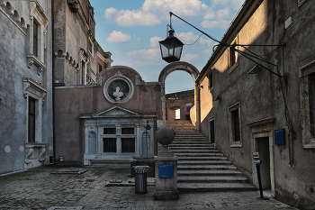 Church Yard / ***