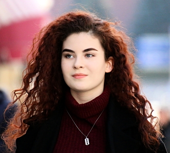 Julia / ***