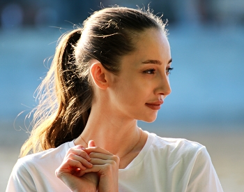 Julia / ***