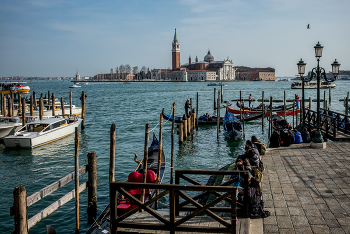 Venice / ***