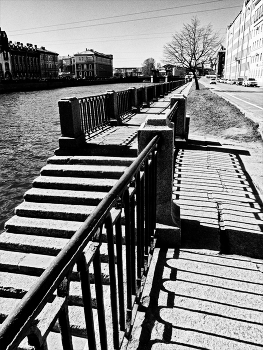 Life around / ***