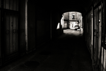 Life around / ***