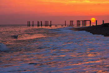 On the sunset / ***