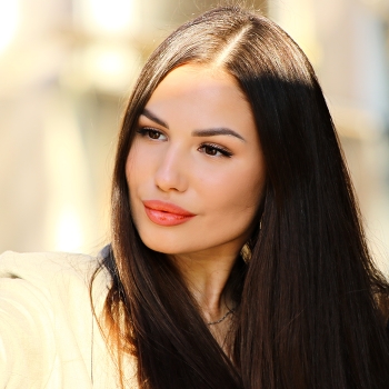 Julia / ***