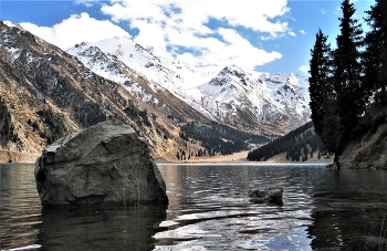 Lake Mzy / ***