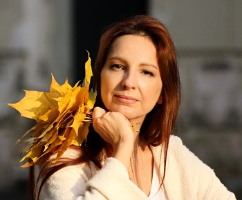 Julia / ***