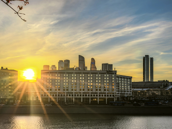 Sunset in Moscow / ***