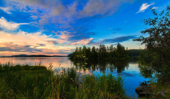 Evening on the lake / ***