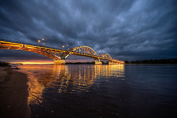 Evening on the Volga / ***