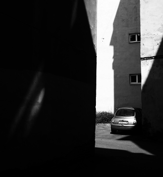 Light and shadow / ***