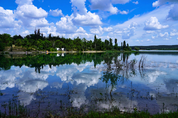 On the lake / ***