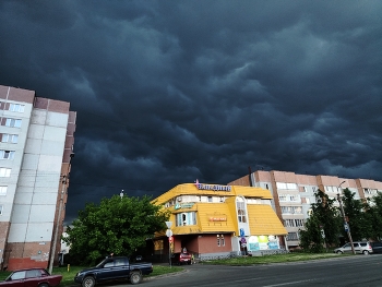 Before the storm / ***