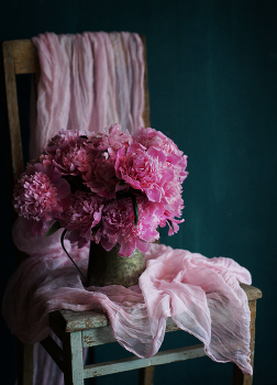 with peonies ... / ***