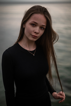 &nbsp; / ***