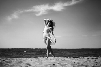 On the beach / ***