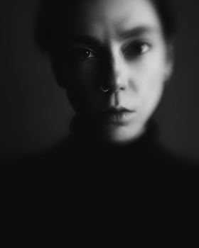 &nbsp; / ***