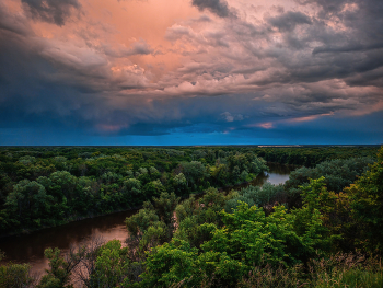 Before the storm / ***