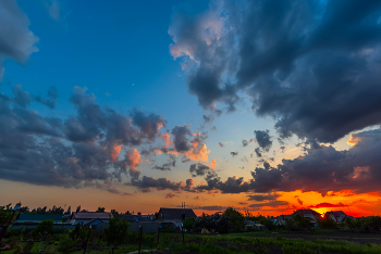 Sunset / ***