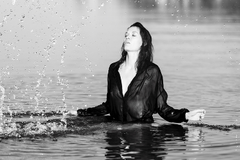 Marianne / ***