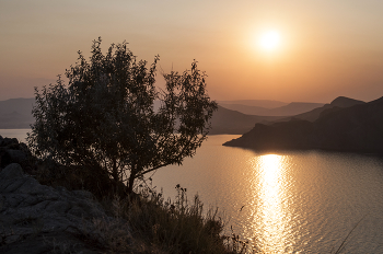 Sunset in Crimea / ***