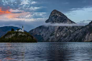 Lake Mzy / ***