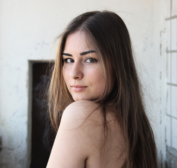 Julia / ***