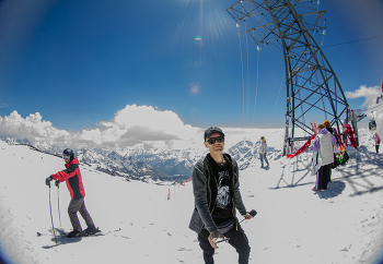 Elbrus / https://youtube.com/shorts/X0GCyH7-OcE?si=IkP1POT5VLJIDGn2