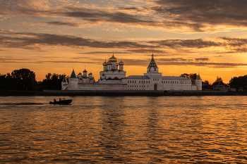 Ipatiev monastery / ***