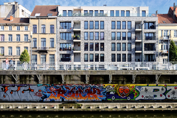 Quay / ***