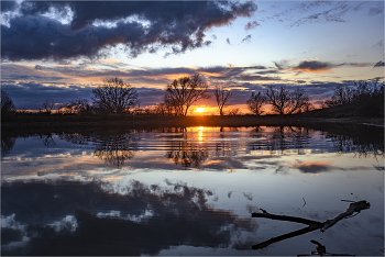 Evening Dawn / ***
