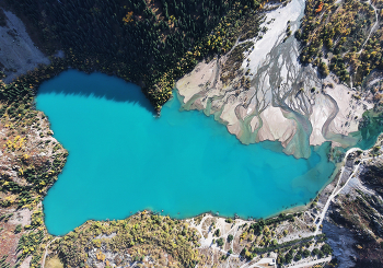 Lake Mzy / ***