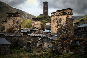 Old Ushguli In The Rain / ***