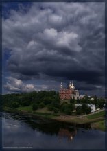 Cloud over the Cathedral / ***