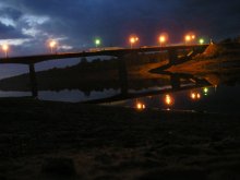Bridge at night / ***