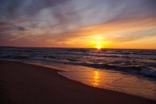 Day leave, the sunset lights up ... / *****