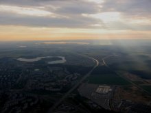 approach to land / ***
