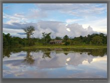 House on the river Ukayaku / ***