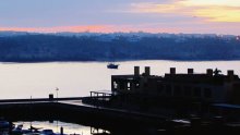and in our port ... / ***
