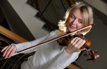 Violinist Anna / ***