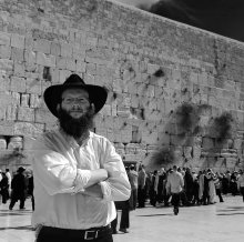 At the Western Wall / ***