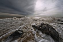 Angry sea / ***