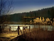 forgotten pier / ***