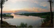 Morning on the Dnieper. / ***