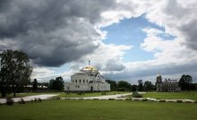 Because of the Bug is a thunderstorm / ***