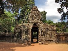 Gate of Angkor Thom / ***