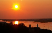 Sunset on the Volga / ***