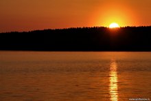 Sunset on the lake / ***