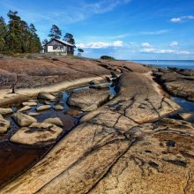 house by the sea / ***